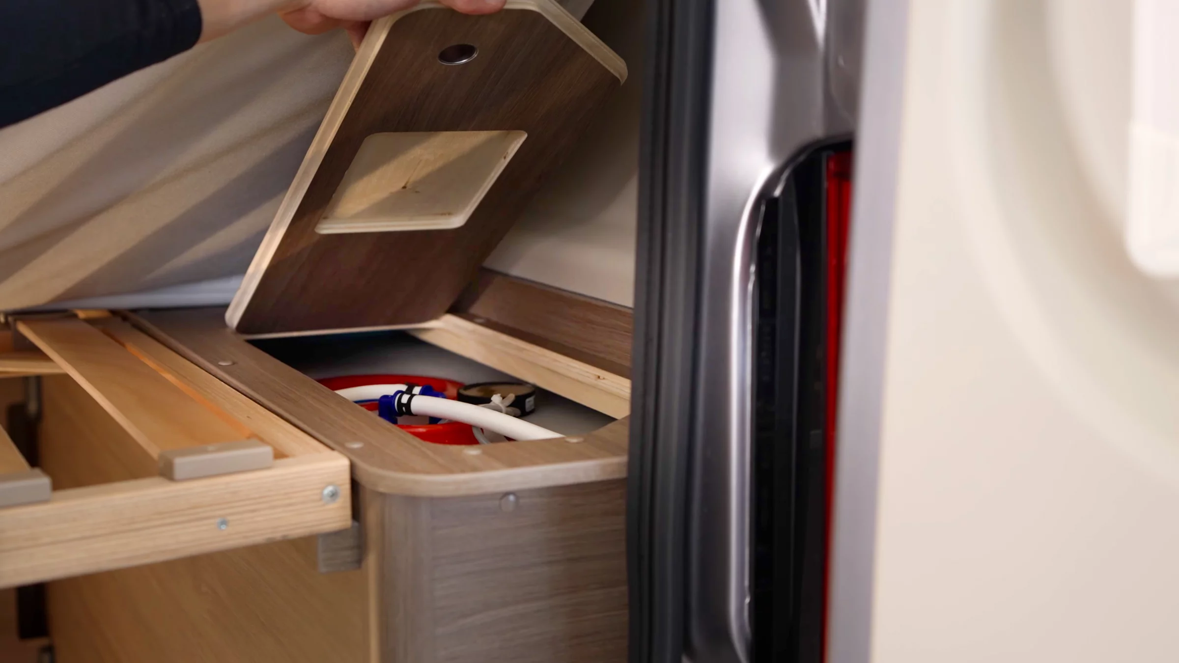Comment bien nettoyer le réservoir d'eau d'un camping-car : mode d ...