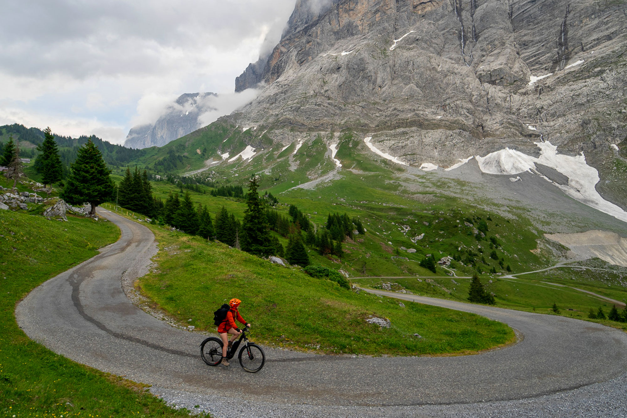 Mit dem Fahrrad durch die Berge