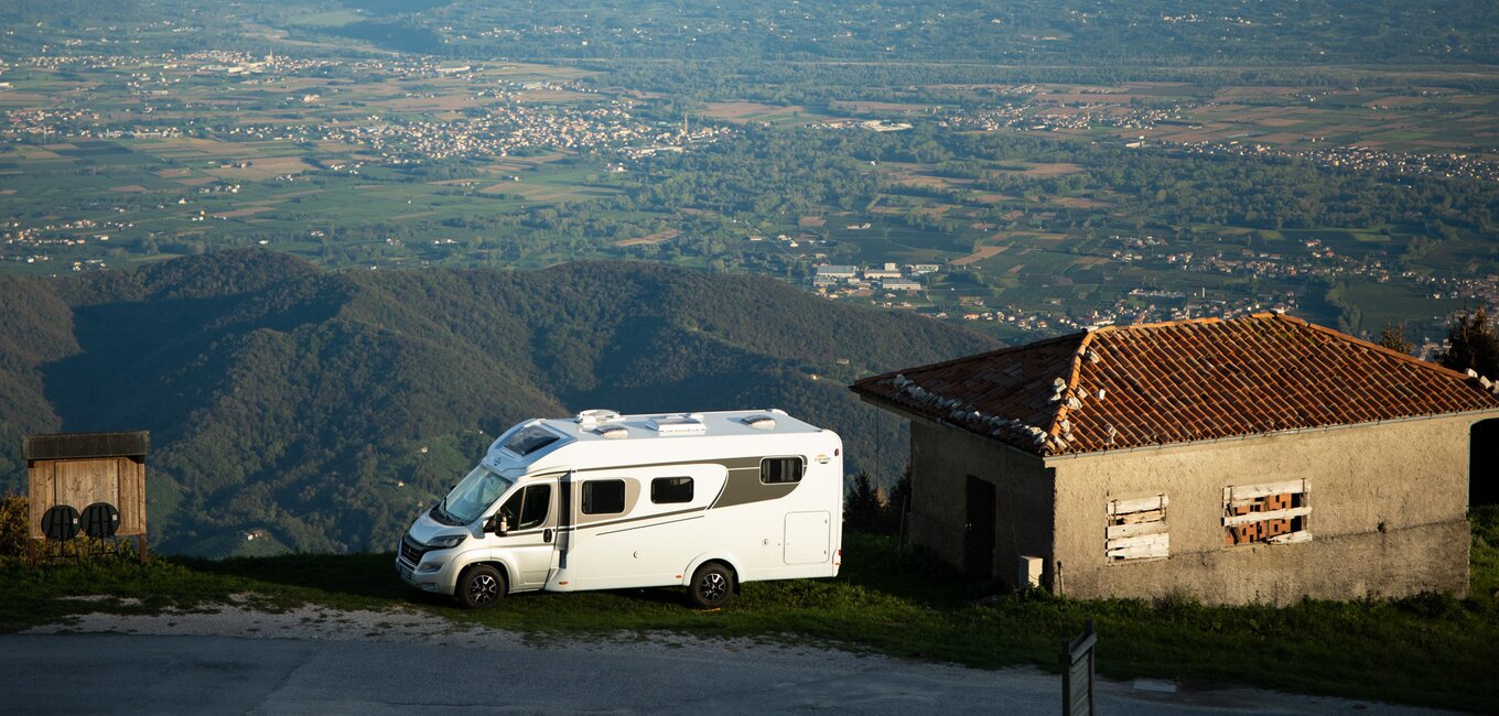 Das Carado Reisemobil auf dem Weinberg