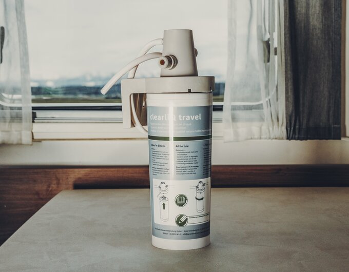 Filtre à eau clearliQ travel alimenté par Grünbeck