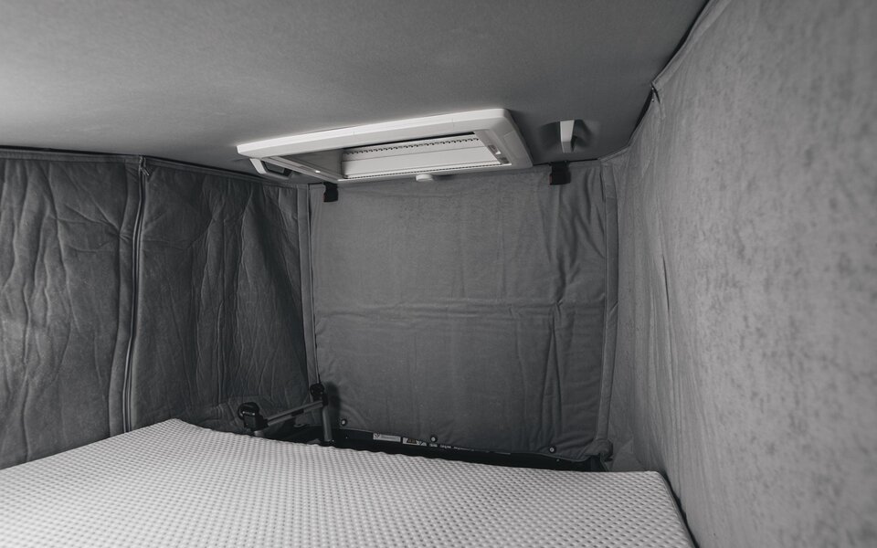 Nachrüstset Schlafdachisolierung 4-teilig für Camper Van Schlafdach Fiat mit 180° Öffnung