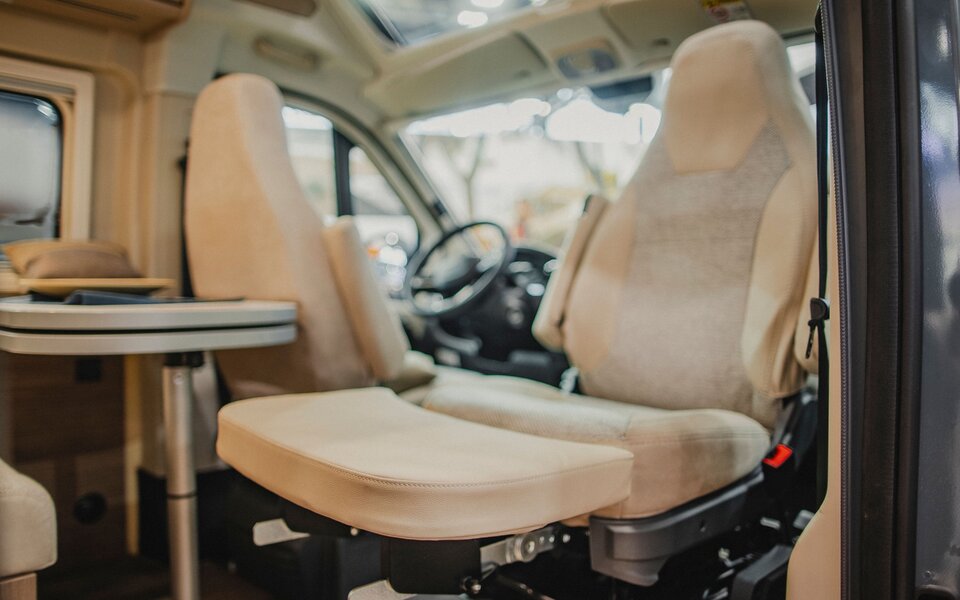 Beinauflage Fiat Captain chair beige