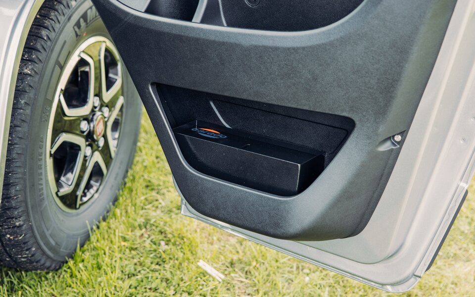 Coffre-fort porte du passager Fiat Ducato (à partir de série 8) >2022